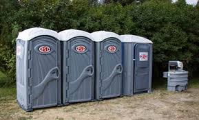 Best Standard Portable Toilet Rental  in Murrysville, PA